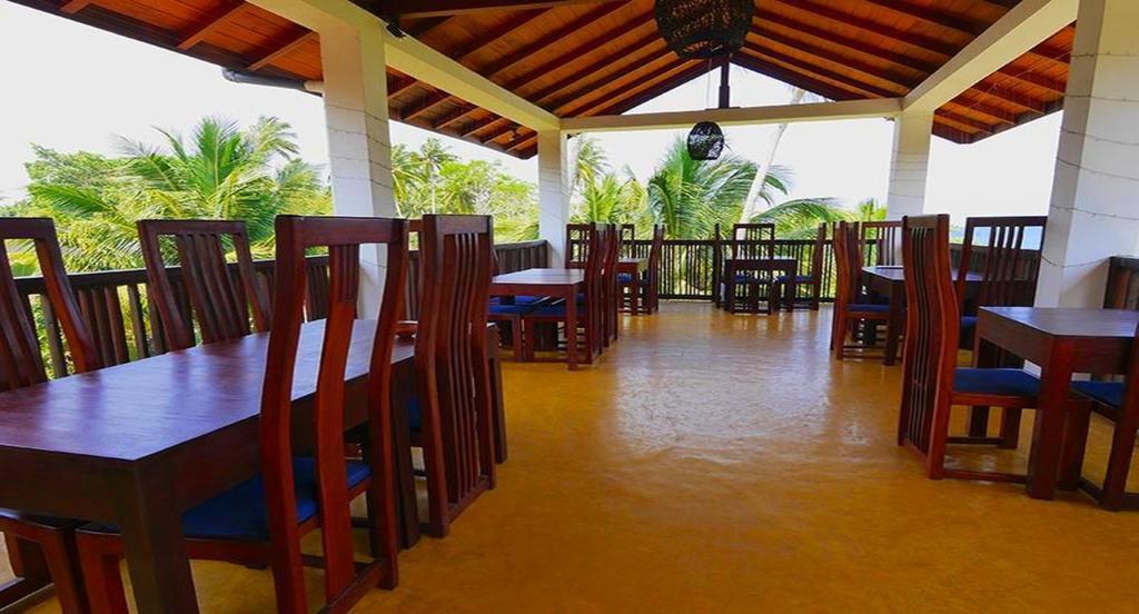 Secret Bay Hotel Matara Buitenkant foto