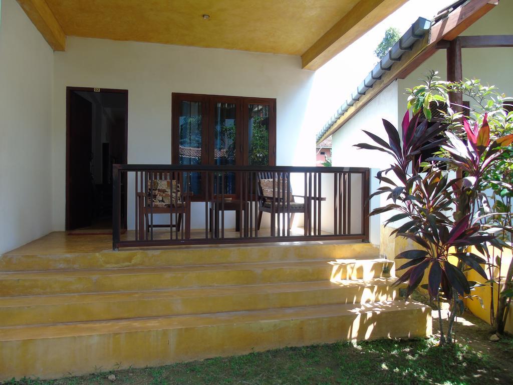 Secret Bay Hotel Matara Buitenkant foto