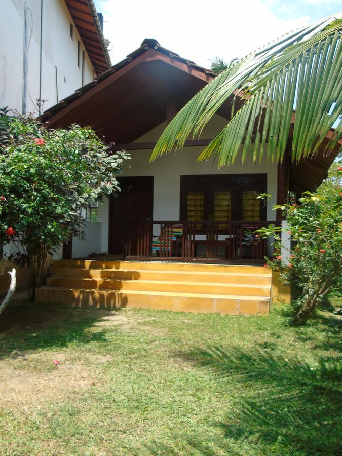 Secret Bay Hotel Matara Buitenkant foto