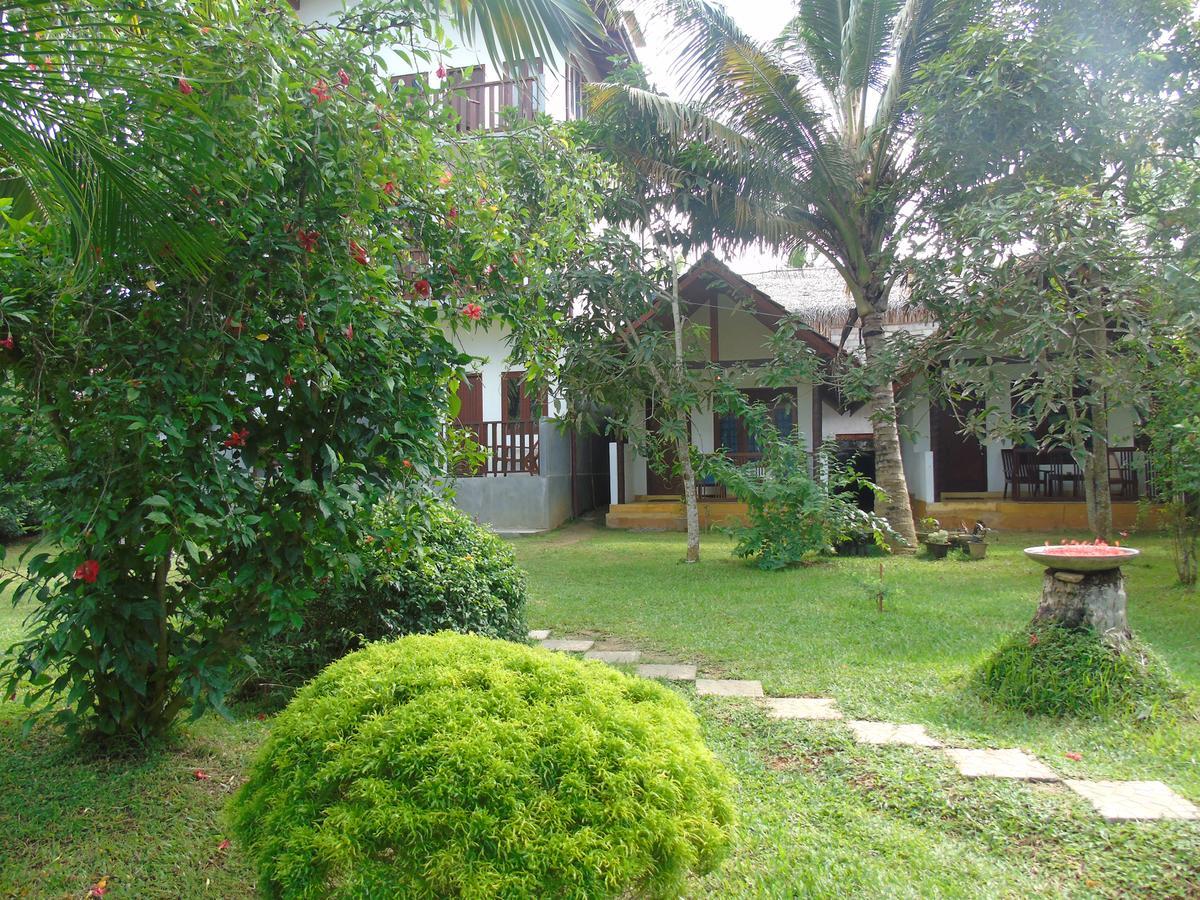 Secret Bay Hotel Matara Buitenkant foto