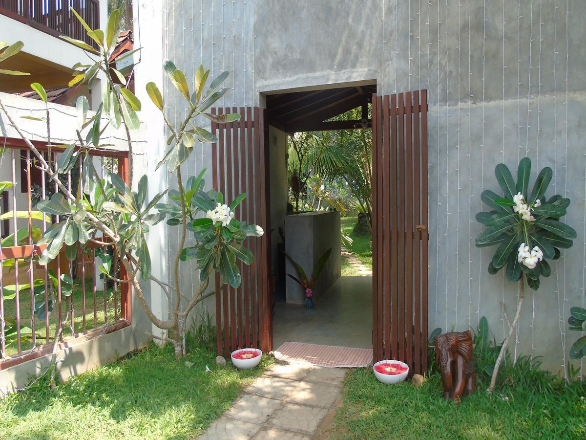 Secret Bay Hotel Matara Buitenkant foto
