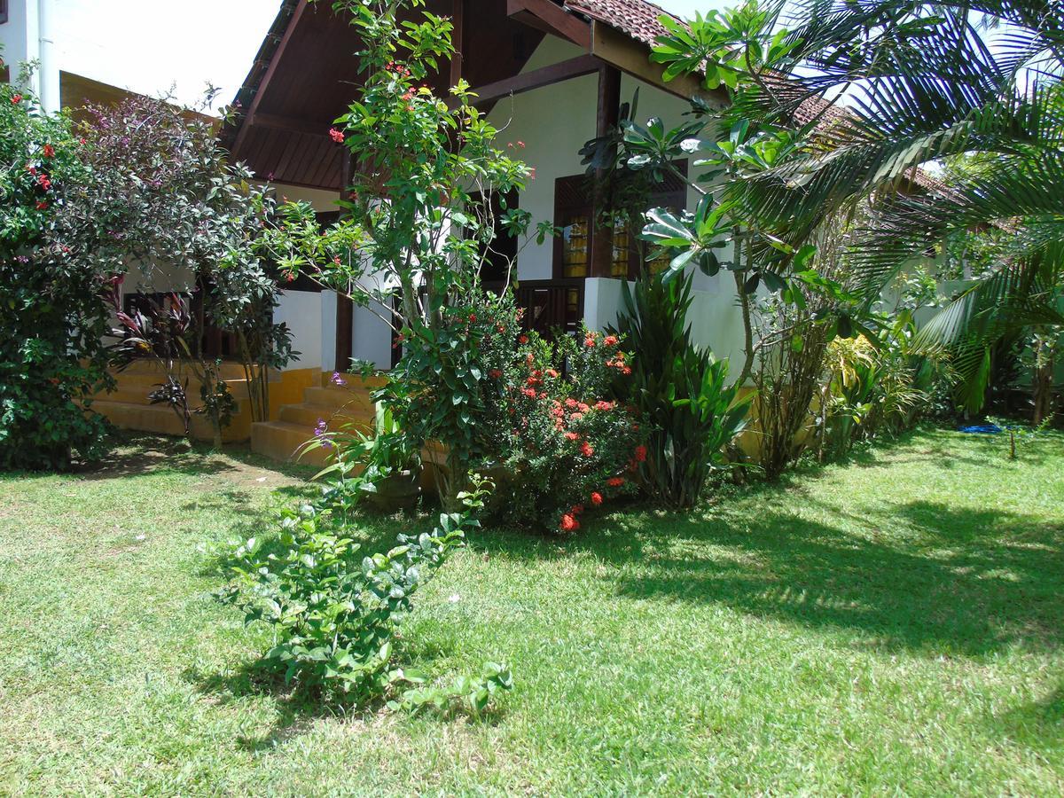 Secret Bay Hotel Matara Buitenkant foto